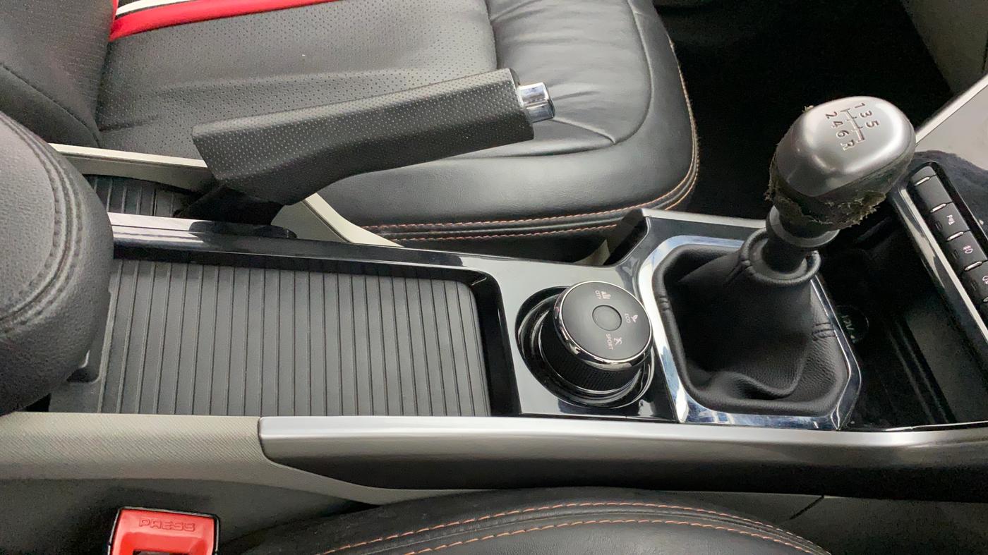 2018 Tata NEXON XZ PLUS DIESEL, Diesel, Manual, 29,568 km, Gear Lever