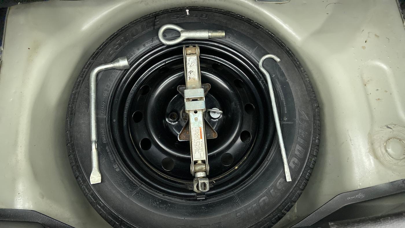 2014 Maruti Swift VDI, Diesel, Manual, 68,589 km, Spare Tyre