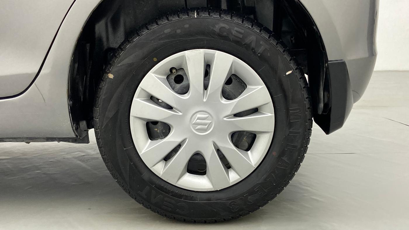 2014 Maruti Swift VDI, Diesel, Manual, 68,589 km, Left Rear Wheel