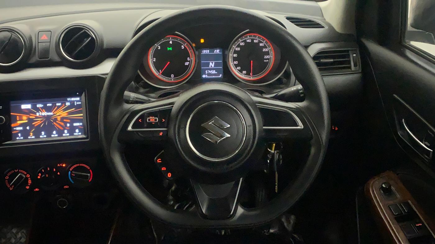 2018 Maruti Swift VDI AMT, Diesel, Automatic, 57,651 km, Steering Wheel Close Up