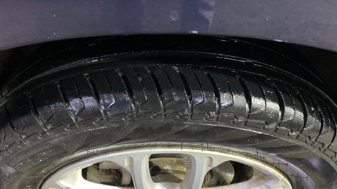 2023 Maruti Swift ZXI AMT, Petrol, Automatic, 34,721 km, Left Front Tyre Tread