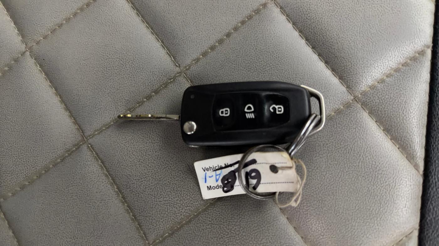 2016 Tata Tiago XT PETROL, Petrol, Manual, 58,676 km, Key Close Up
