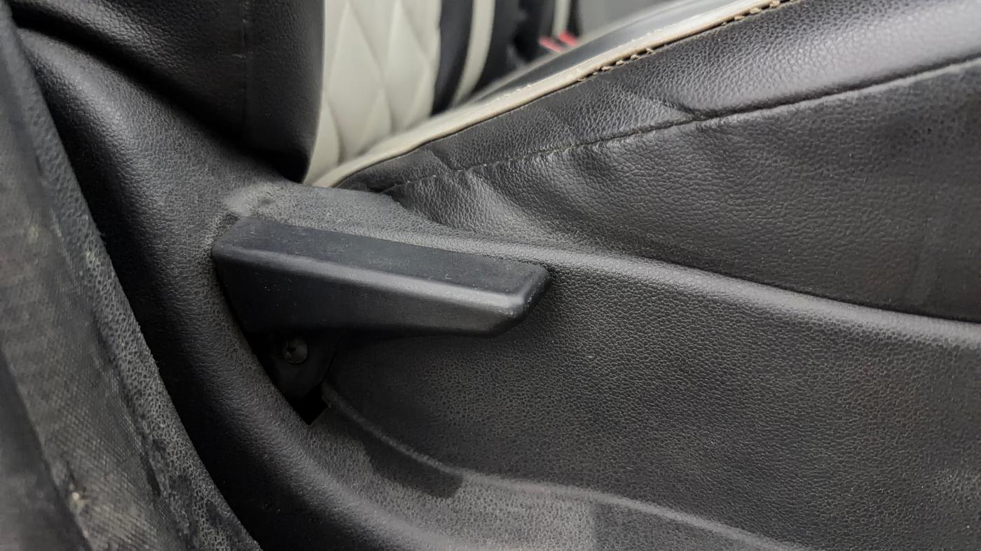 2016 Tata Tiago XT PETROL, Petrol, Manual, 58,676 km, Driver Side Adjustment Panel