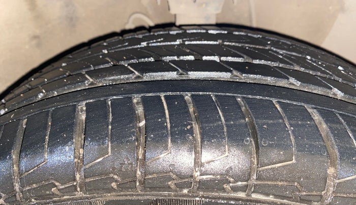 2017 Hyundai Elite i20 ASTA 1.2 (O), Petrol, Manual, 59,511 km, Right Front Tyre Tread