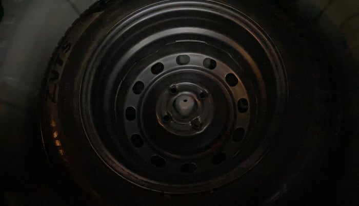 2017 Mahindra Kuv100 K6 PLUS 6 STR, Petrol, Manual, 43,431 km, Spare Tyre