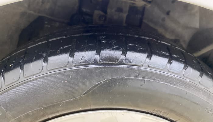 2019 Ford Figo Aspire AMBIENTE 1.2 PETROL, Petrol, Manual, 25,546 km, Right Front Tyre Tread