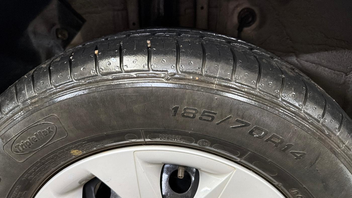 2019 Hyundai Elite i20 MAGNA PLUS 1.2, Petrol, Manual, 50,785 km, Right Rear Tyre Tread