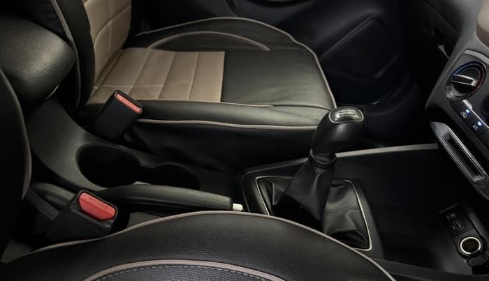 2019 Hyundai Elite i20 MAGNA PLUS 1.2, Petrol, Manual, 50,785 km, Gear Lever