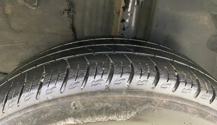 2021 Tata ALTROZ XT PETROL, Petrol, Manual, 24,596 km, Left Rear Tyre Tread