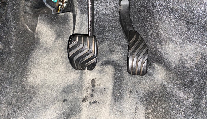 2023 Renault Kwid RXT 1.0 AMT, Petrol, Automatic, 10,240 km, Pedals