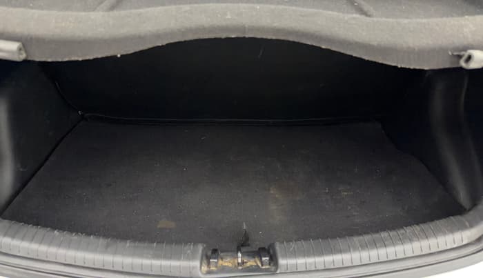 2018 Hyundai Grand i10 SPORTZ 1.2 KAPPA VTVT, Petrol, Manual, 81,251 km, Boot Inside