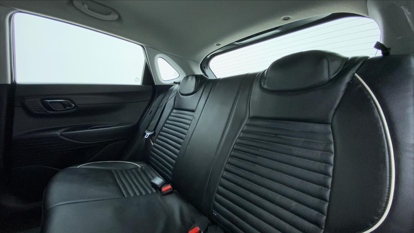 2020 Hyundai NEW I20 SPORTZ 1.2 MT, Petrol, Manual, 4,172 km, Right Side Rear Door Cabin