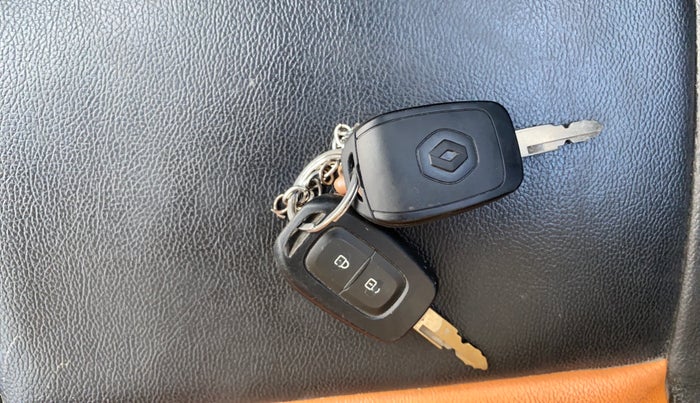 2019 Renault Kwid CLIMBER 1.0 AMT, Petrol, Automatic, 64,968 km, Key Close Up