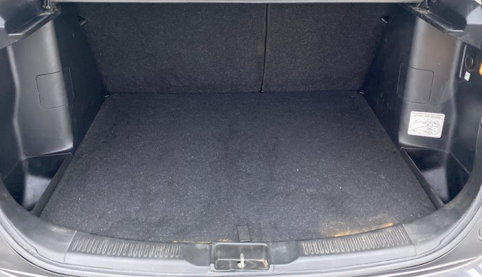 2021 Maruti S Cross ZETA SHVS PETROL, Petrol, Manual, 37,034 km, Boot Inside