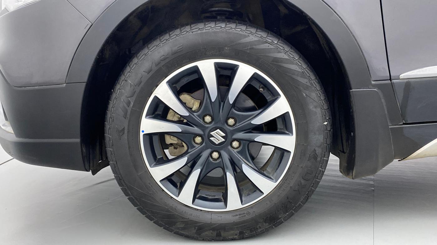 2021 Maruti S Cross ZETA SHVS PETROL, Petrol, Manual, 37,034 km, Left Front Wheel