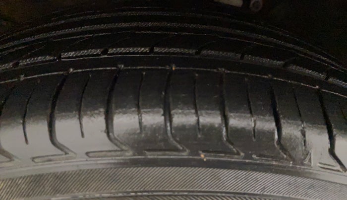 2015 Volkswagen Polo GT TSI AT, Petrol, Automatic, 73,681 km, Right Rear Tyre Tread