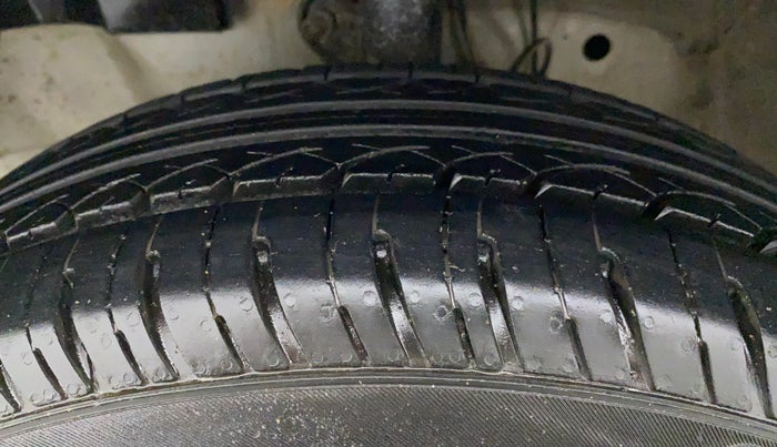 2018 Honda Amaze 1.2L I-VTEC S, Petrol, Manual, 94,986 km, Left Front Tyre Tread