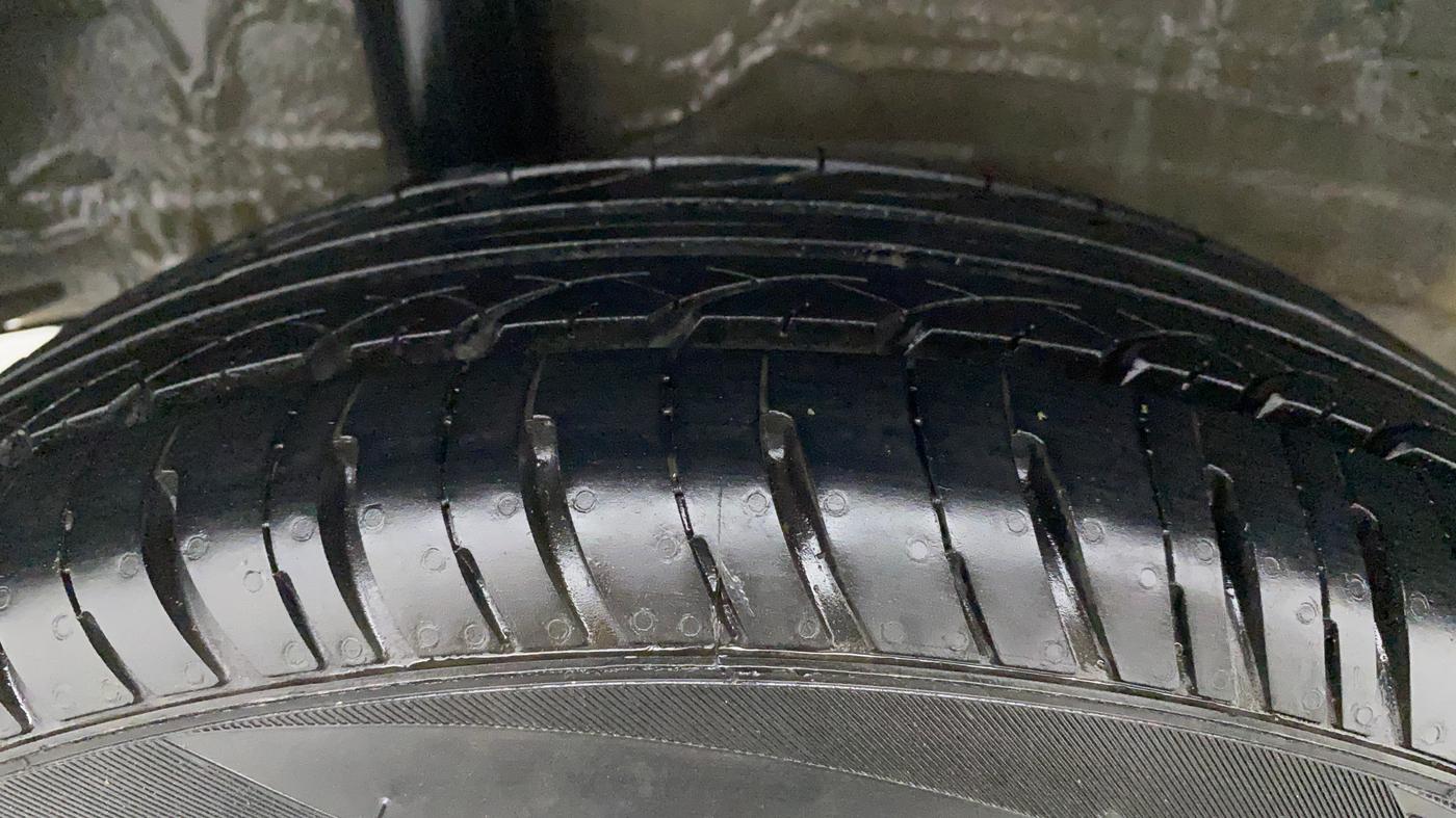 2018 Honda Amaze 1.2L I-VTEC S, Petrol, Manual, 94,986 km, Right Rear Tyre Tread
