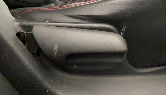 2016 Maruti Swift VXI, Petrol, Manual, 97,899 km, Driver Side Adjustment Panel