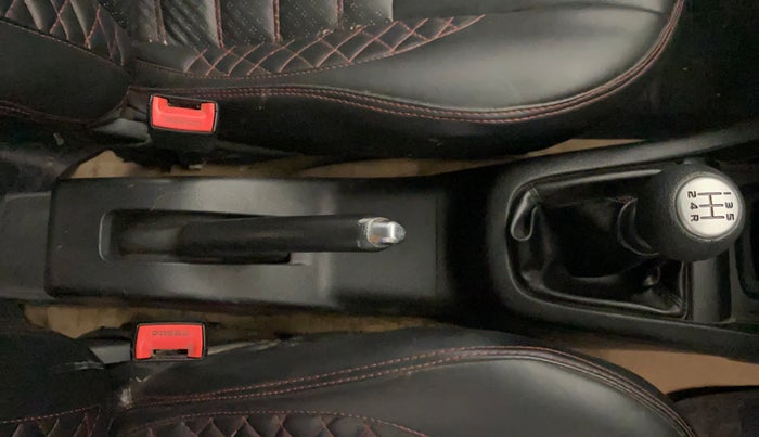 2016 Maruti Swift VXI, Petrol, Manual, 97,899 km, Gear Lever