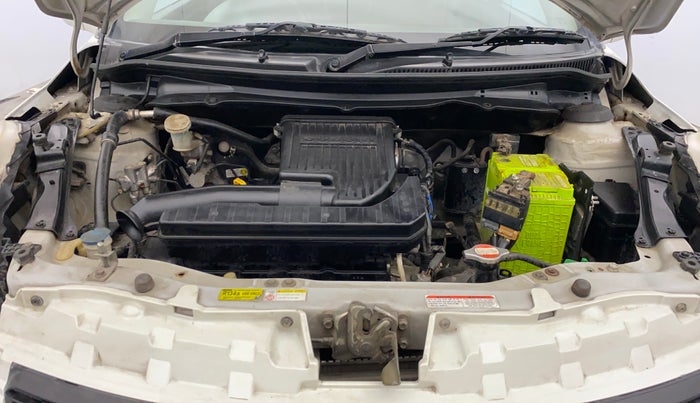 2016 Maruti Swift VXI, Petrol, Manual, 97,899 km, Engine View