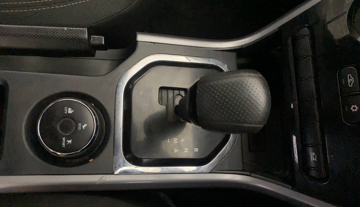 2020 Tata NEXON XMA PETROL, Petrol, Automatic, 81,670 km, Gear Lever