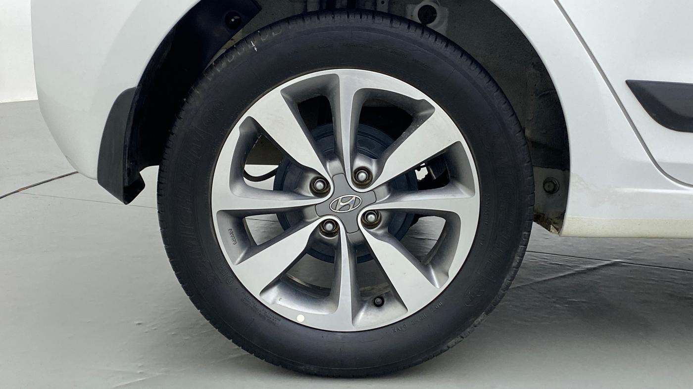 2020 Hyundai Elite i20 1.2 SPORTS PLUS VTVT, Petrol, Manual, 24,615 km, Right Rear Wheel