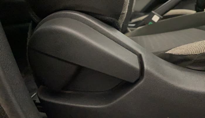2024 Nissan MAGNITE  XE AMT EZ Shift, Petrol, Automatic, 21,490 km, Driver Side Adjustment Panel