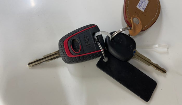 2018 Hyundai Grand i10 SPORTZ (O) 1.2 KAPPA VTVT, Petrol, Manual, 45,578 km, Key Close Up