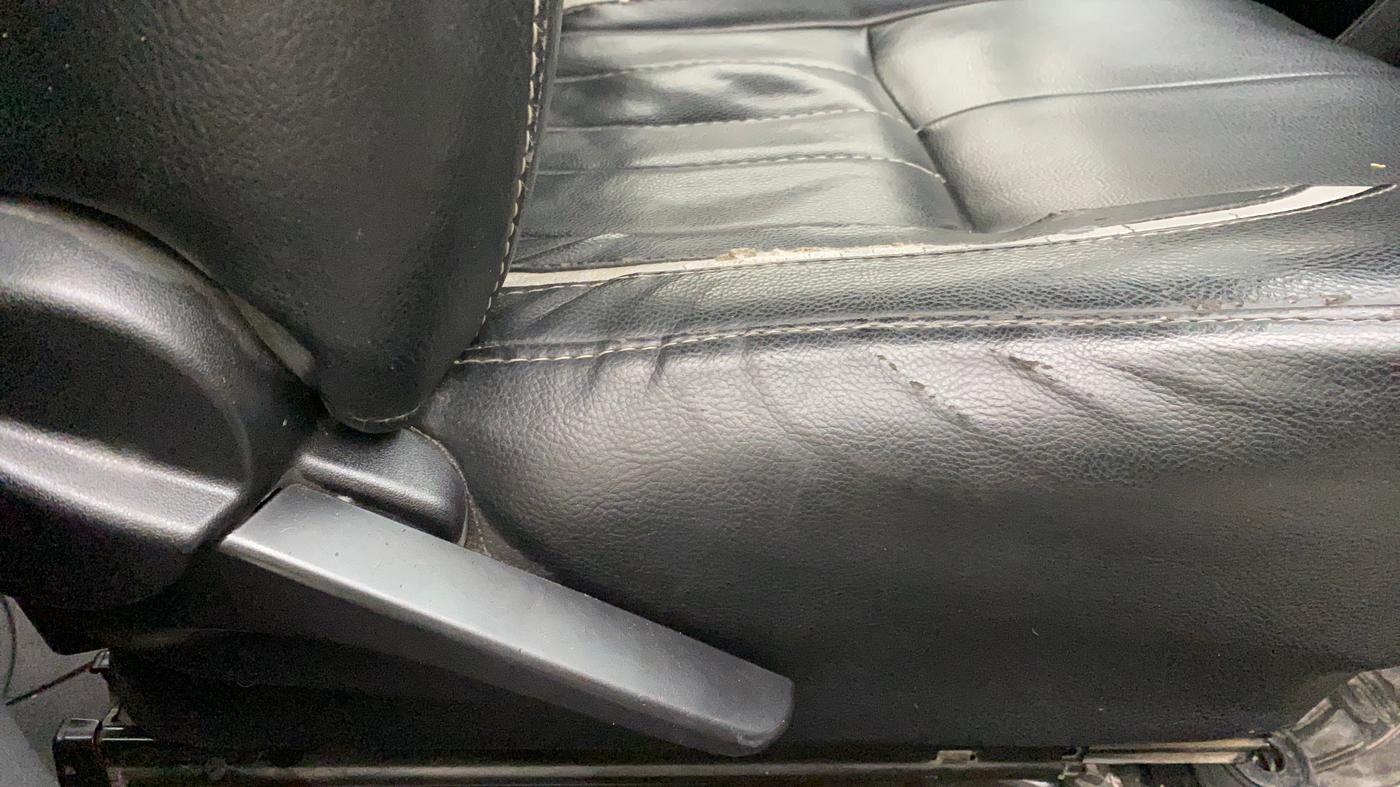 2012 Toyota Etios G, Petrol, Manual, 65,175 km, Driver Side Adjustment Panel