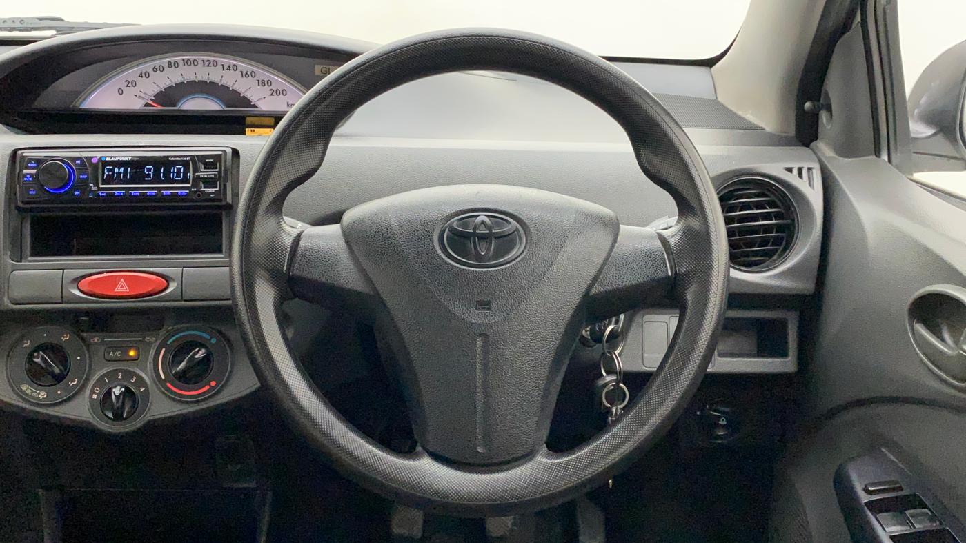 2012 Toyota Etios G, Petrol, Manual, 65,175 km, Steering Wheel Close Up