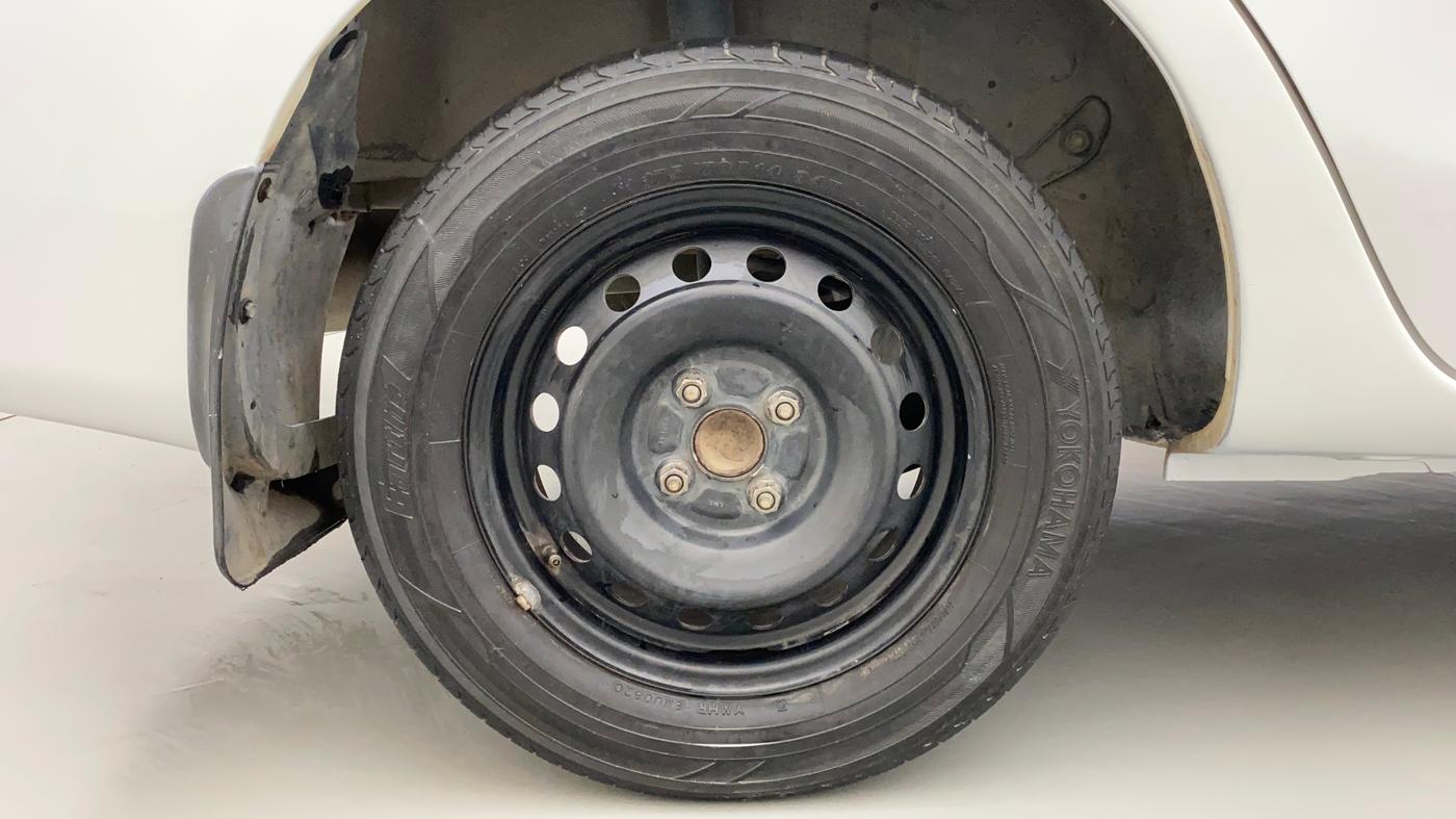 2012 Toyota Etios G, Petrol, Manual, 65,175 km, Right Rear Wheel