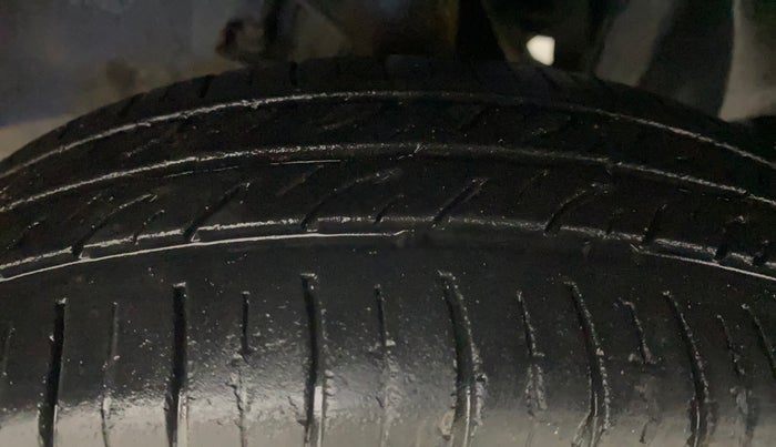 2016 Tata Nano TWIST XT, Petrol, Manual, 41,138 km, Right Front Tyre Tread