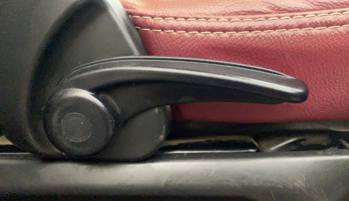 2016 Tata Nano TWIST XT, Petrol, Manual, 41,138 km, Driver Side Adjustment Panel