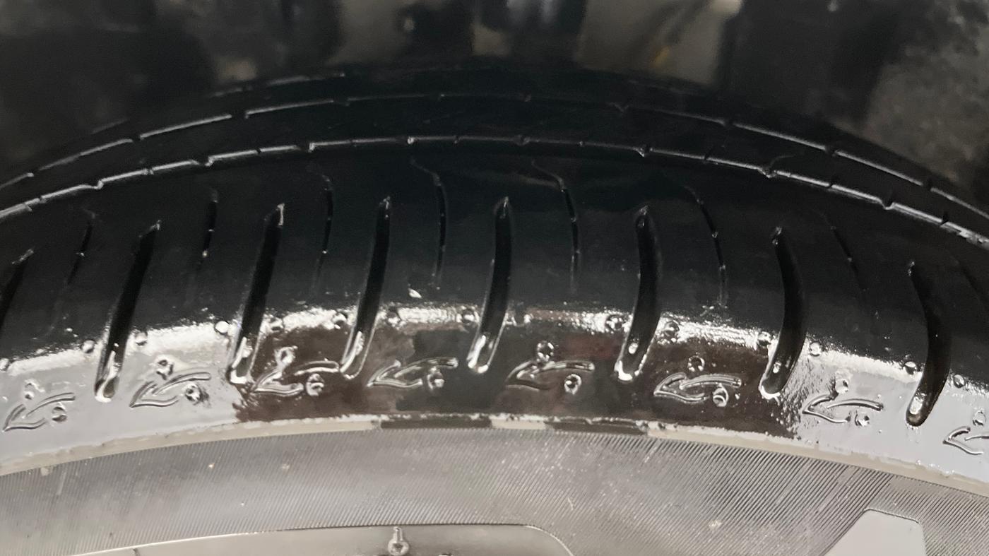 2021 Tata ALTROZ XZ DIESEL, Diesel, Manual, 54,963 km, Left Front Tyre Tread