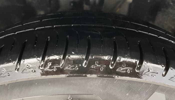 2021 Tata ALTROZ XZ DIESEL, Diesel, Manual, 54,963 km, Left Front Tyre Tread
