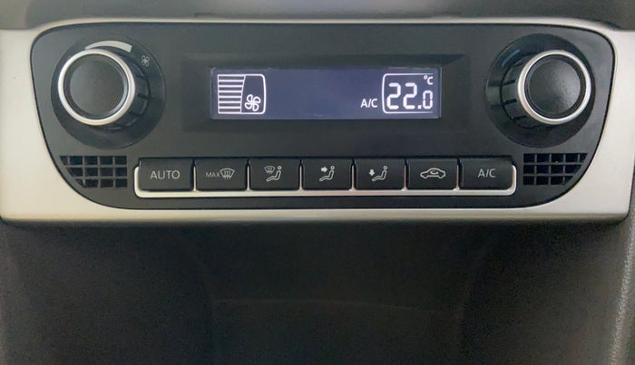 2016 Volkswagen Vento HIGHLINE 1.2 TSI AT, Petrol, Automatic, 68,459 km, Automatic Climate Control