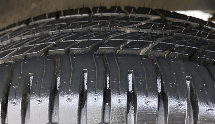 2013 Maruti Wagon R 1.0 VXI, Petrol, Manual, 18,887 km, Left Rear Tyre Tread