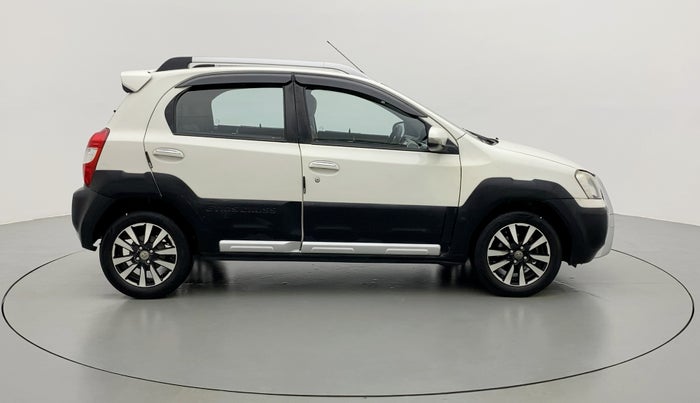 2014 Toyota Etios CROSS VD, Diesel, Manual, 83,974 km, Right Side View