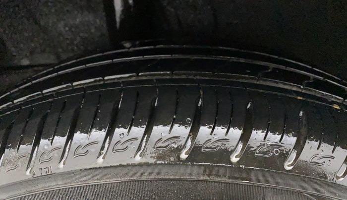 2023 KIA SONET GTX PLUS 1.0 DCT, Petrol, Automatic, 15,877 km, Right Rear Tyre Tread