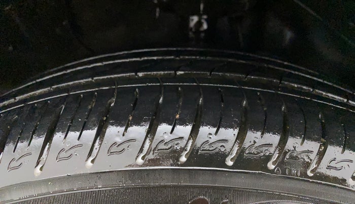 2023 KIA SONET GTX PLUS 1.0 DCT, Petrol, Automatic, 15,877 km, Right Front Tyre Tread