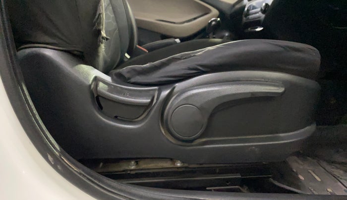 2015 Hyundai Elite i20 SPORTZ 1.2 (O), Petrol, Manual, 78,994 km, Driver Side Adjustment Panel