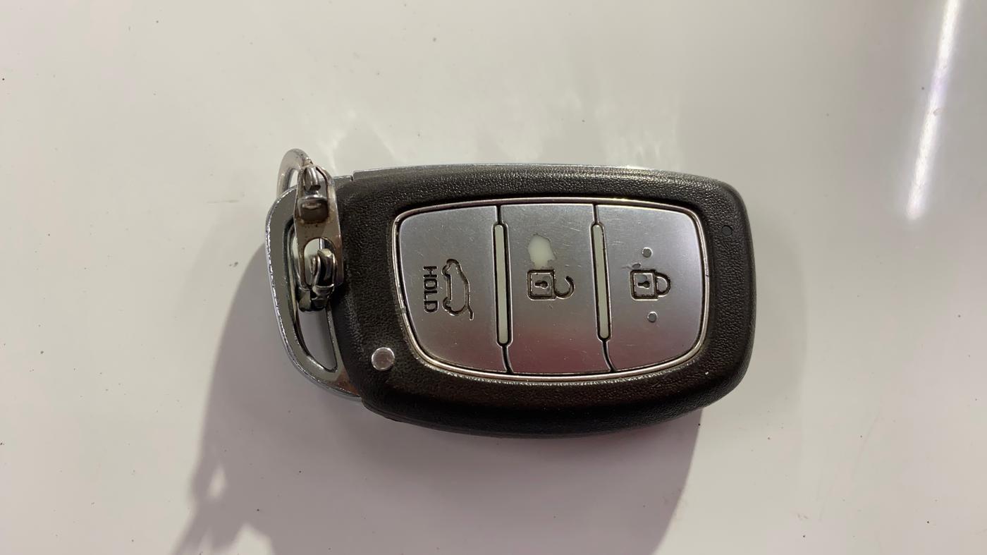 2015 Hyundai Elite i20 SPORTZ 1.2 (O), Petrol, Manual, 78,994 km, Key Close Up