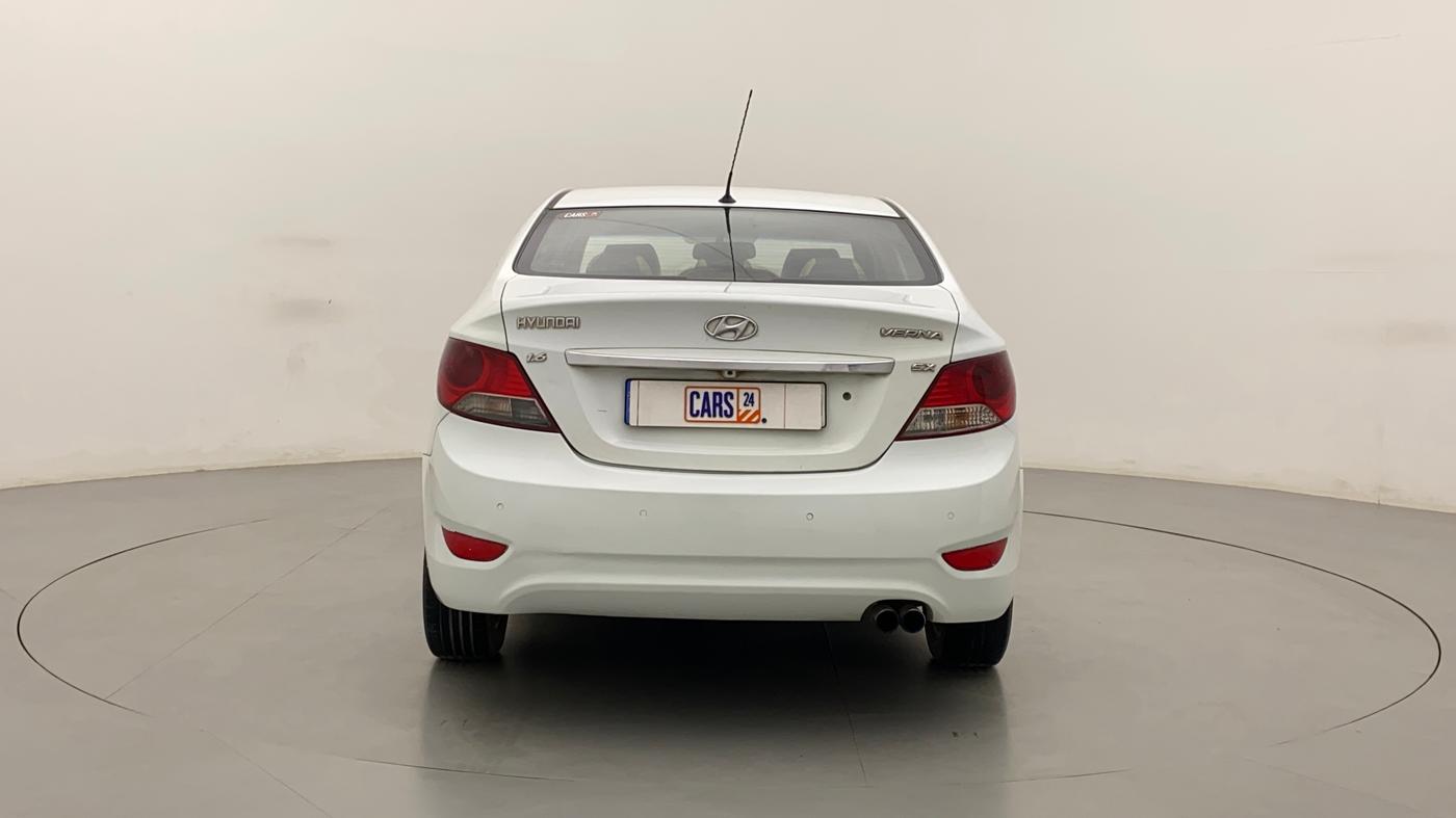 2013 Hyundai Verna FLUIDIC 1.6 CRDI SX, Diesel, Manual, 1,28,368 km, Back/Rear
