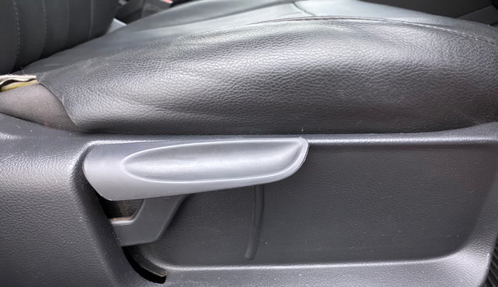 2019 Volkswagen Polo Trendline 1.0 L Petrol, Petrol, Manual, 21,262 km, Driver Side Adjustment Panel