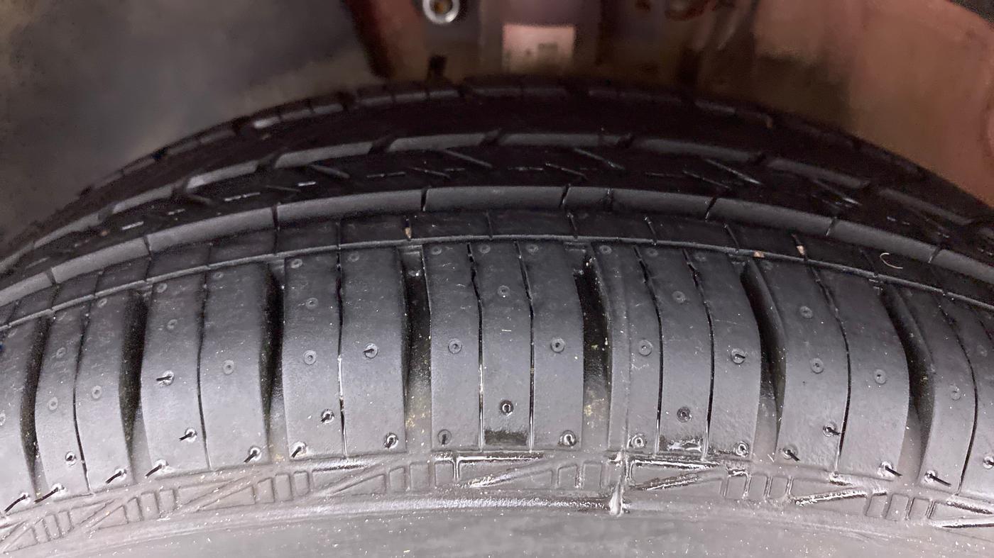 2019 Volkswagen Polo Trendline 1.0 L Petrol, Petrol, Manual, 21,262 km, Left Front Tyre Tread
