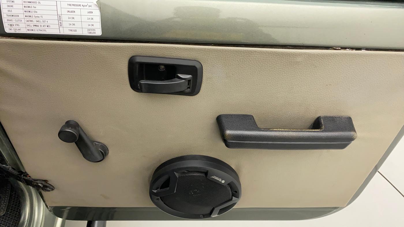 2019 Mahindra Thar CRDE 4X4 AC, Diesel, Manual, 46,258 km, Driver Side Door Panels Control