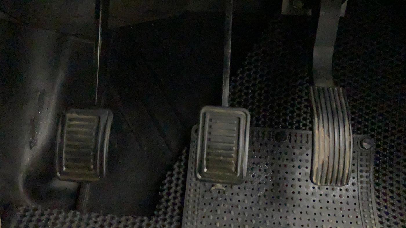 2019 Mahindra Thar CRDE 4X4 AC, Diesel, Manual, 46,258 km, Pedals