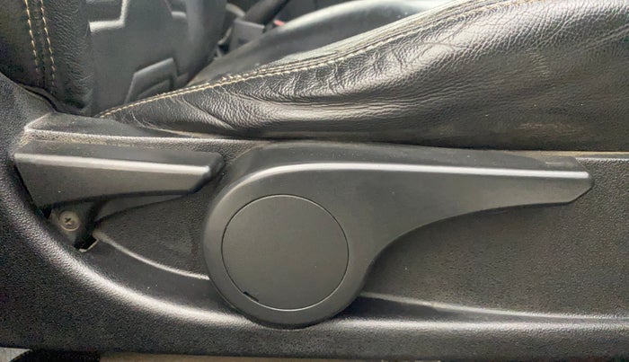 2012 Tata Manza EXL QUADRAJET, Diesel, Manual, 1,10,187 km, Driver Side Adjustment Panel