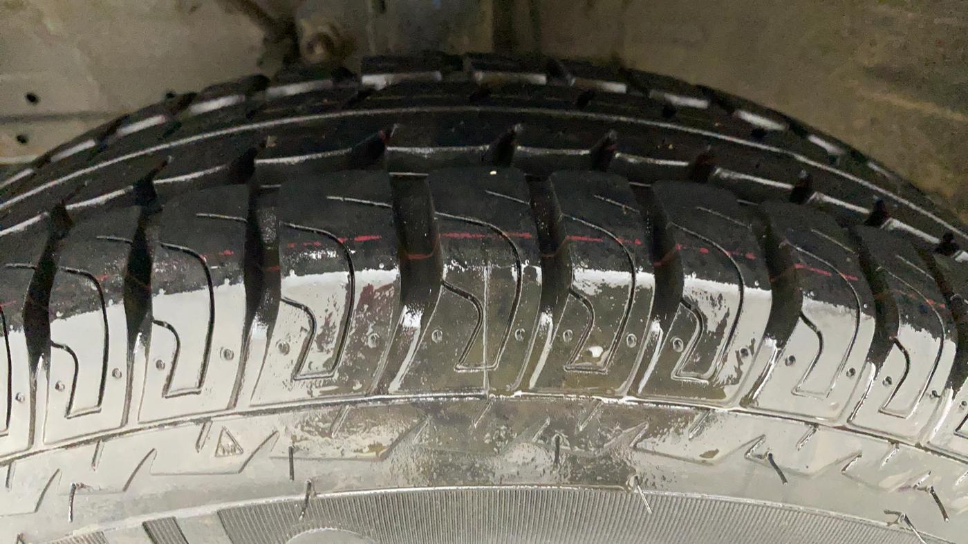 2019 Maruti New Wagon-R LXI CNG 1.0 L, CNG, Manual, 95,962 km, Left Front Tyre Tread
